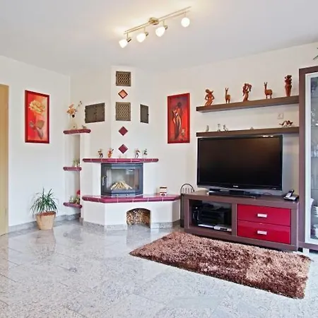 Private Astrid Best Homestay *